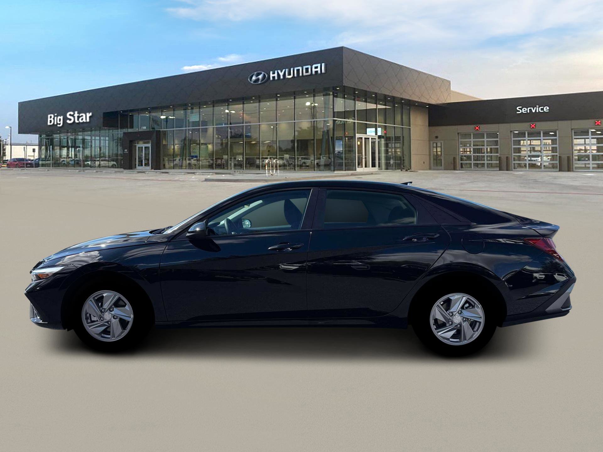 New 2026 Abyss Black Hyundai SE image 3