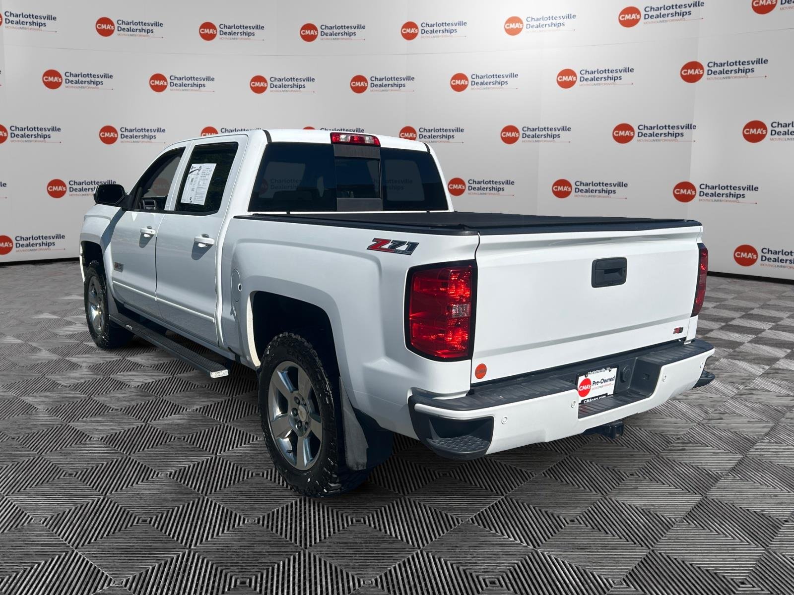 Used 2017 Summit White Chevrolet LT image 3