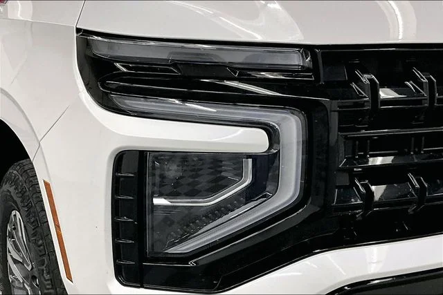 2025 Chevrolet Suburban Z71 - Photo 35