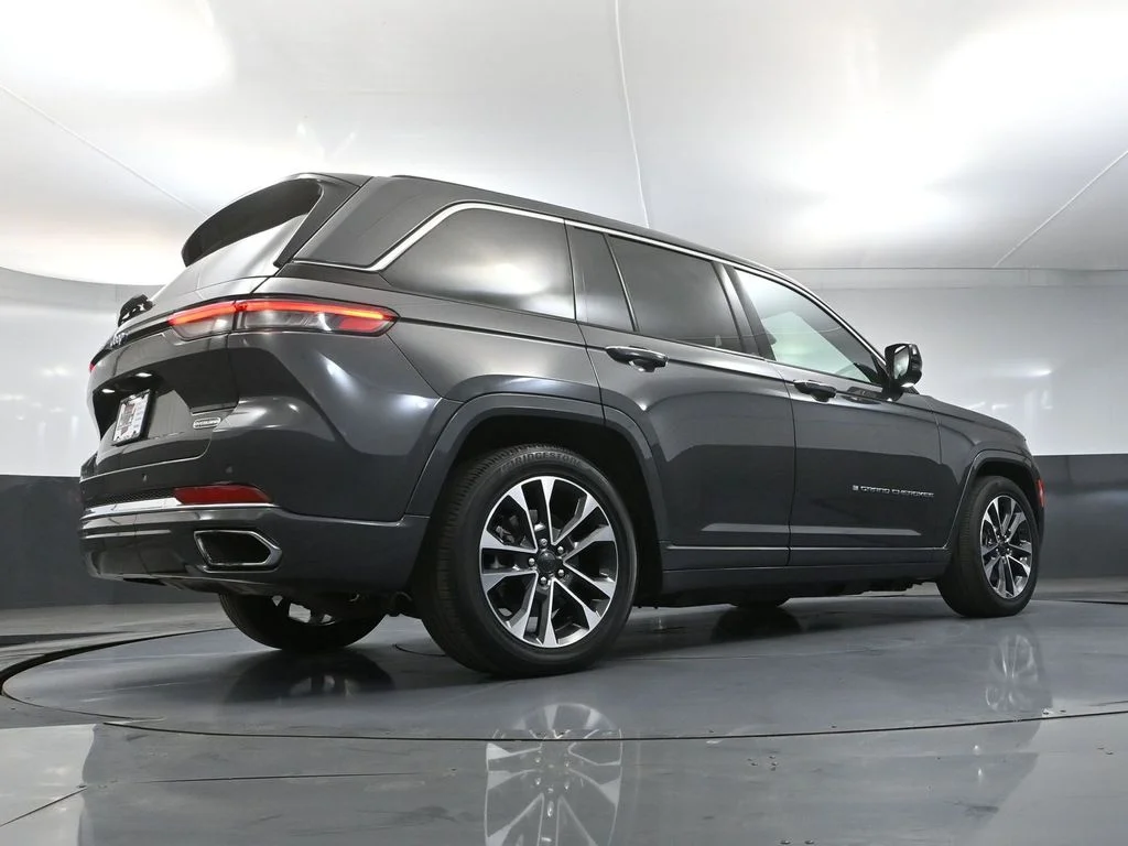 Used 2023 Gray Jeep Overland 4xe image 48