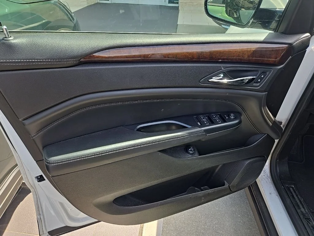Used 2014 Platinum Ice Tricoat Cadillac Performance image 12