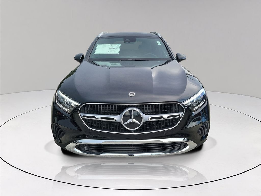 New 2027 Black Mercedes-Benz GLC 300 image 2