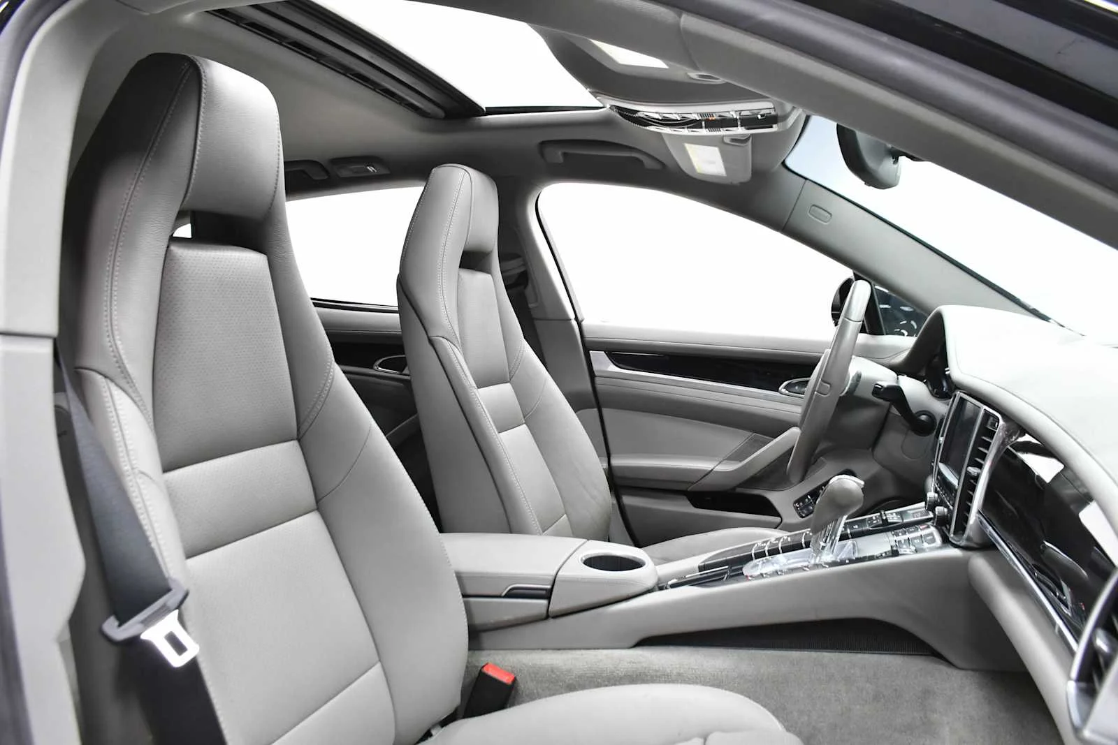 Used 2013 Black Porsche  image 21