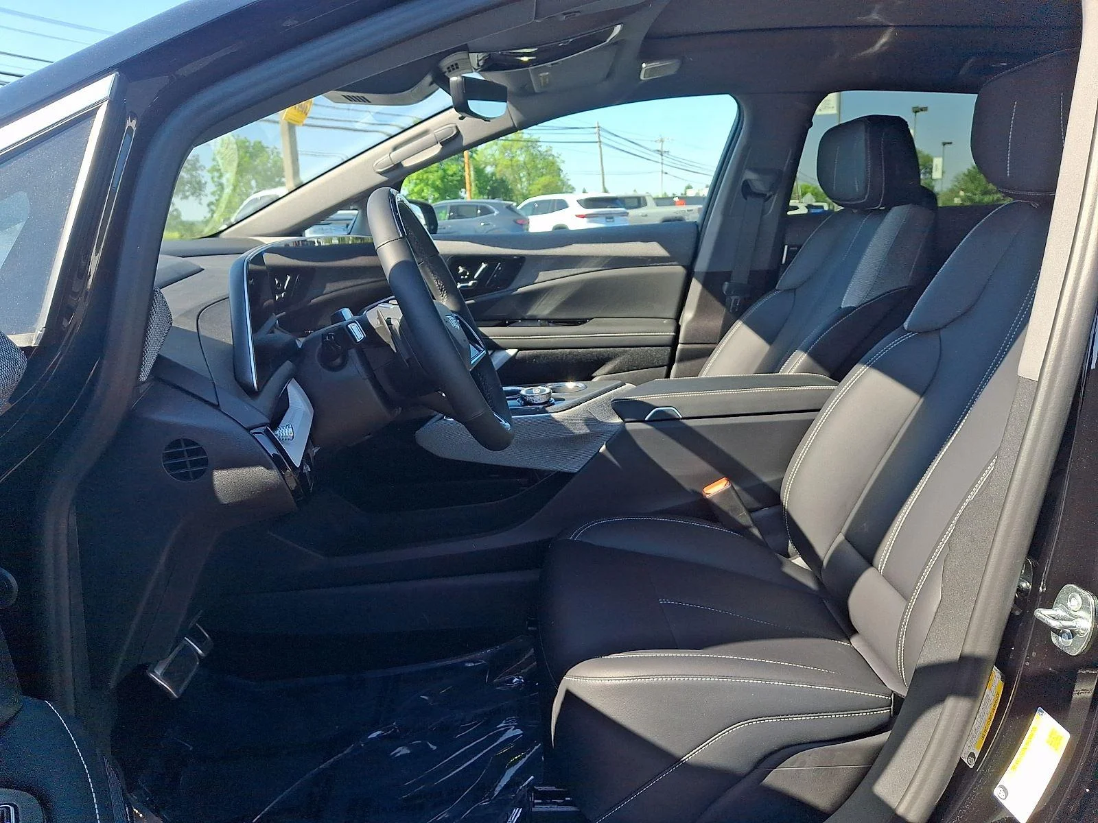 2026 Cadillac OPTIQ Luxury - Photo 6