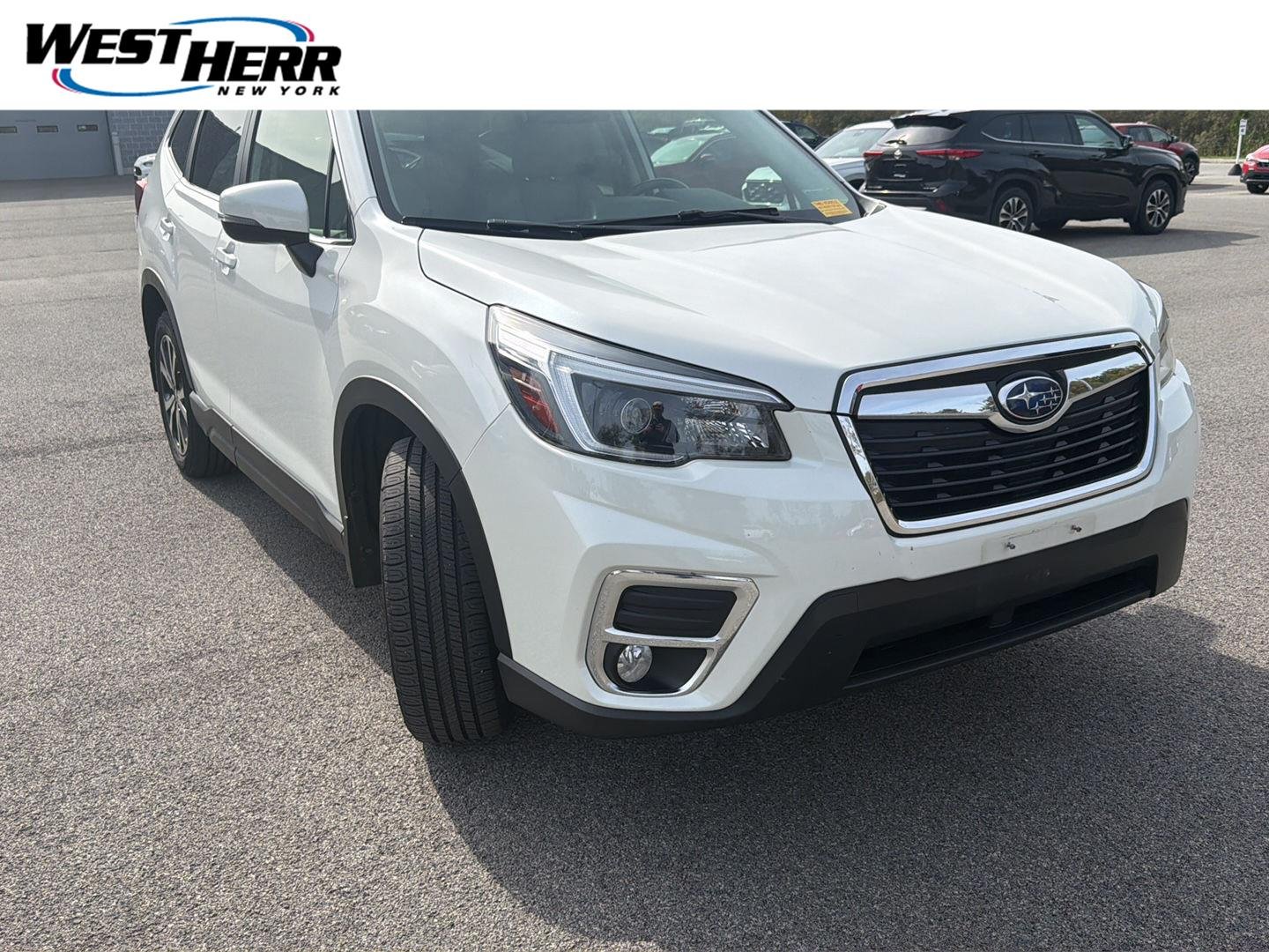 Used 2021 Crystal White Pearl Subaru Limited image 1