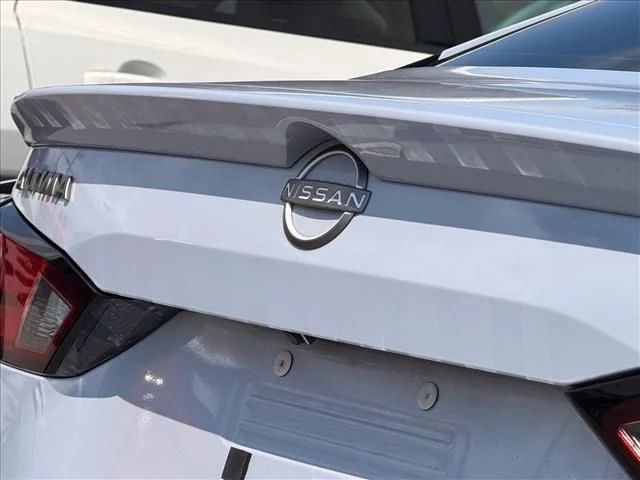 Used 2023 Gray Nissan 2.5 SR image 17