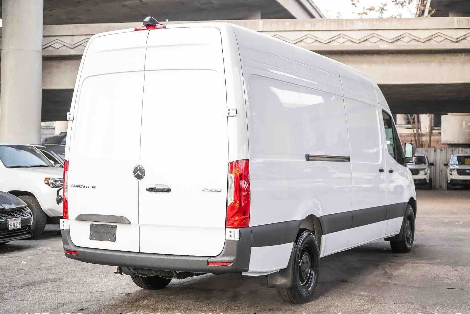 New 2026 Arctic White Mercedes-Benz Cargo 170WB High Roof RWD 2.0L I4 Diesel Turbo SO image 6