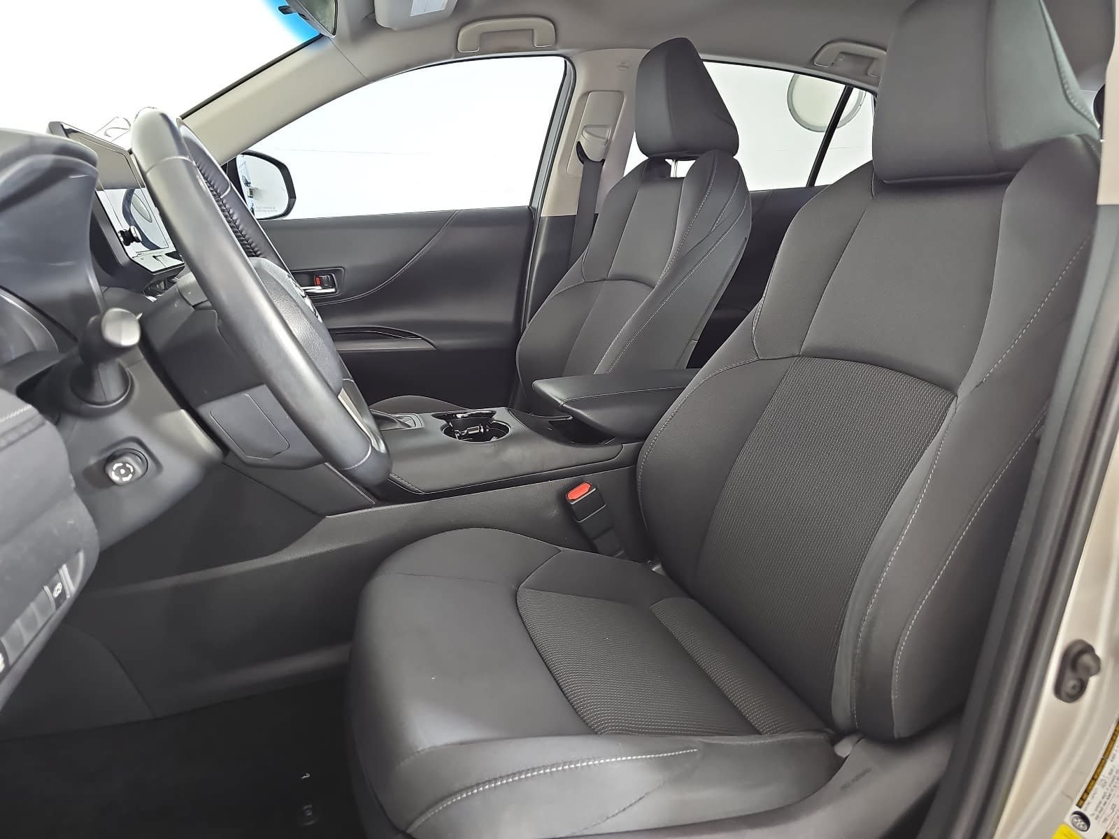 Used 2023 Silver Toyota LE image 14