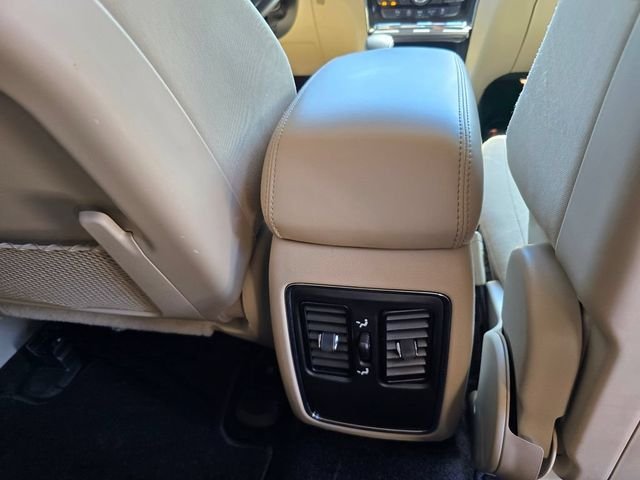 Certified Used 2022 White Jeep Laredo E image 34