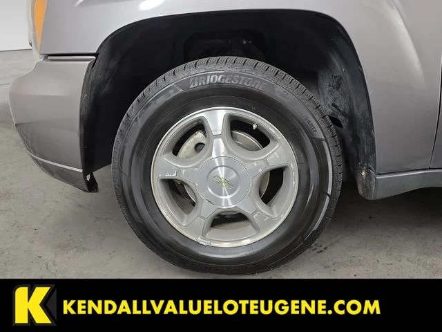Used 2007 Gray Chevrolet LS image 9