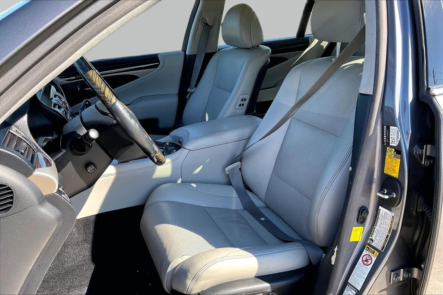 Used 2015 Nebula Gray Pearl Lexus  image 7