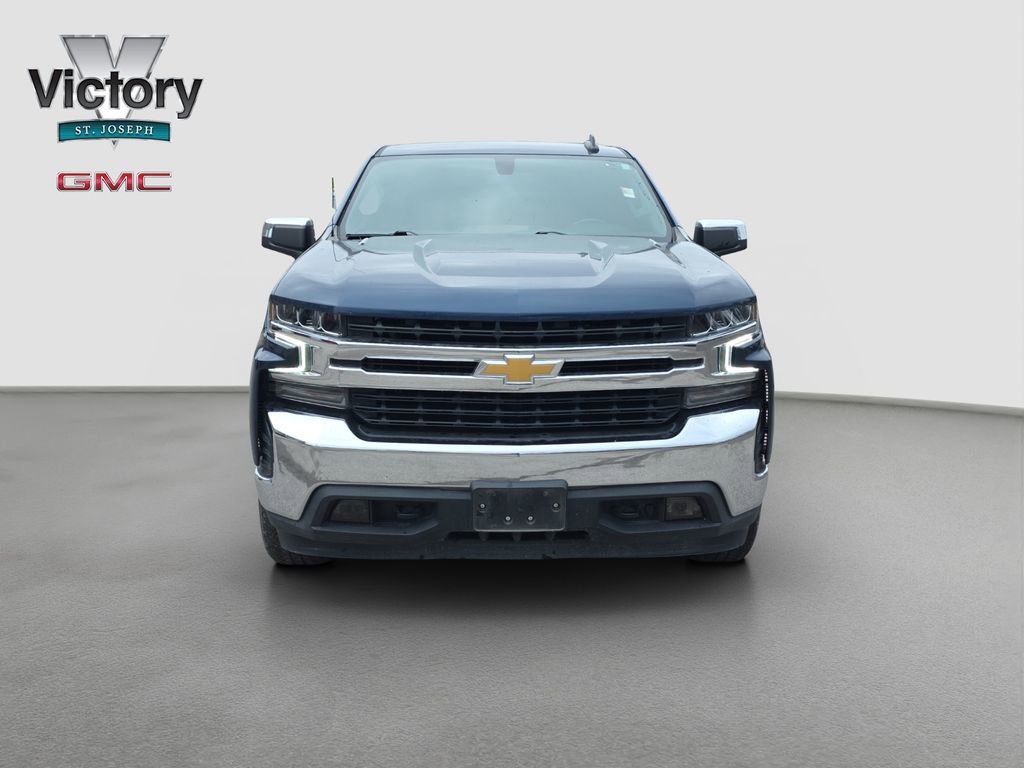 Used 2021 Chevrolet Silverado 1500 LT with VIN 3GCUYDET0MG447501 for sale in Kansas City