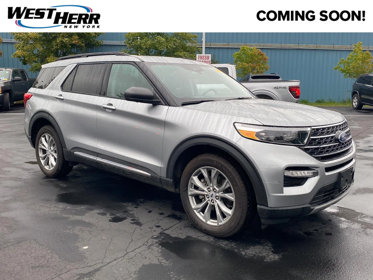 Used 2023 Iconic Silver Ford XLT image 1