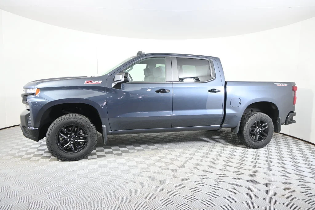 Used 2021 Chevrolet Silverado 1500 LT Trail Boss with VIN 1GCPYFED3MZ401257 for sale in Forest Lake, Minnesota