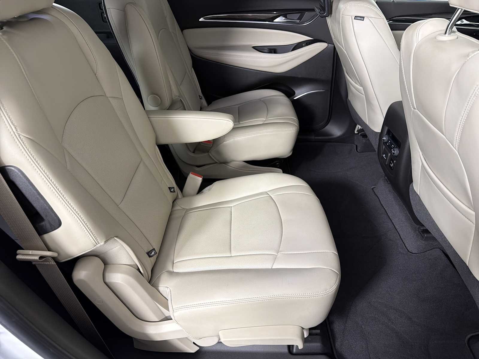 Used 2018 Includes Satin Nickel lower exterior accent color. Buick Premium image 14