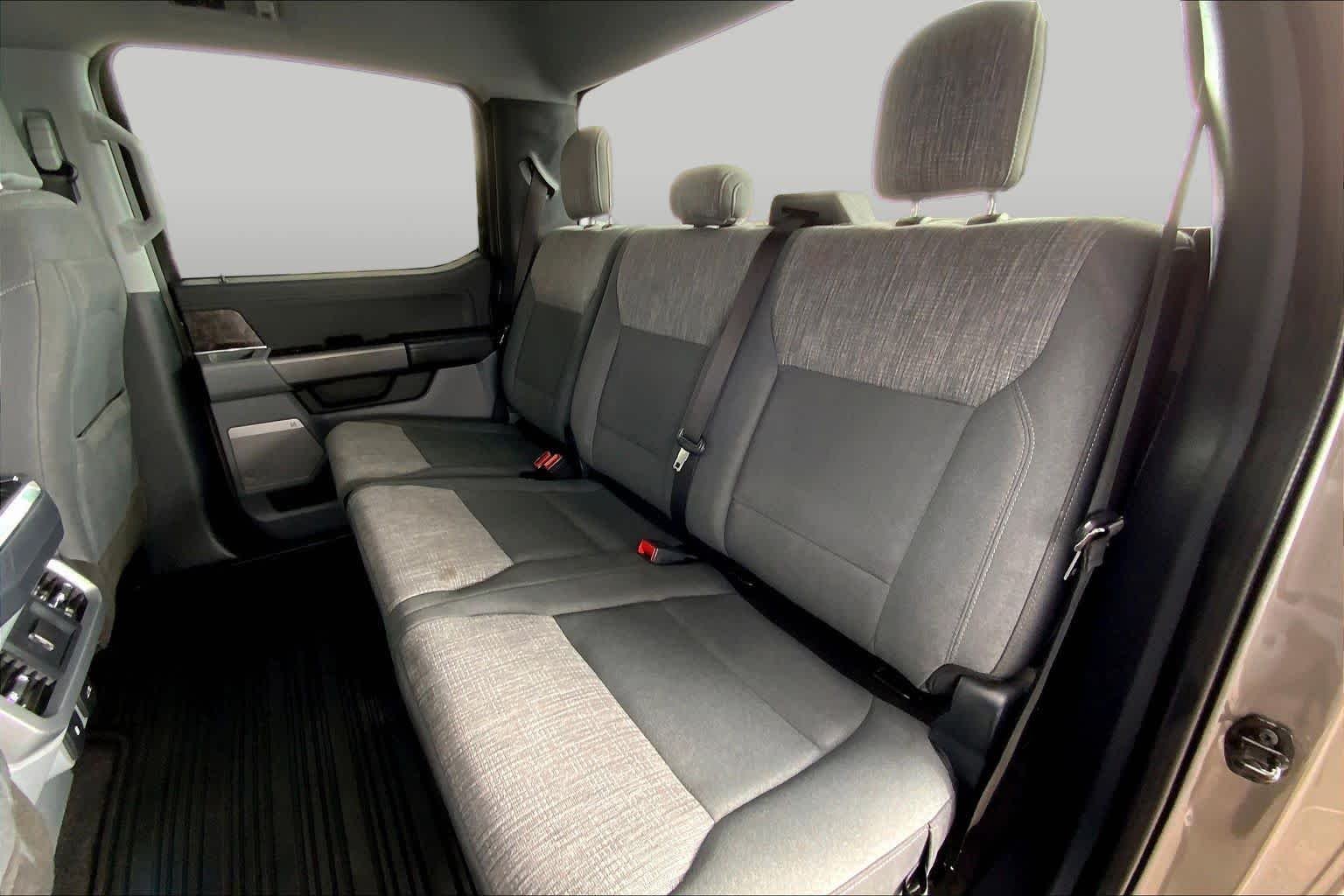 Used 2021 Stone Gray Metallic Ford XLT image 18