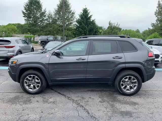 Used 2022 Gray Jeep Trailhawk image 2