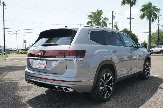 New 2026 Silver Mist Metallic Volkswagen 2.0T SEL Premium R-Line image 7