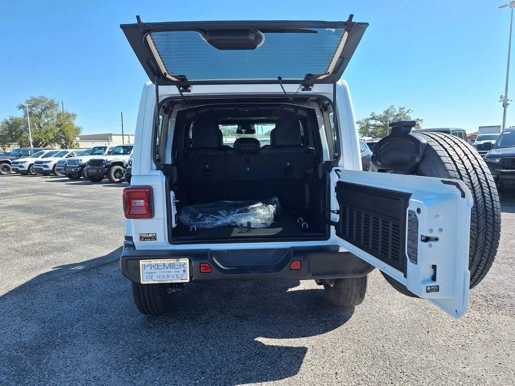 New 2026 White Jeep Sahara image 24