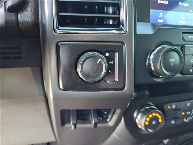 Used 2022 White Ford CREW XLT image 21