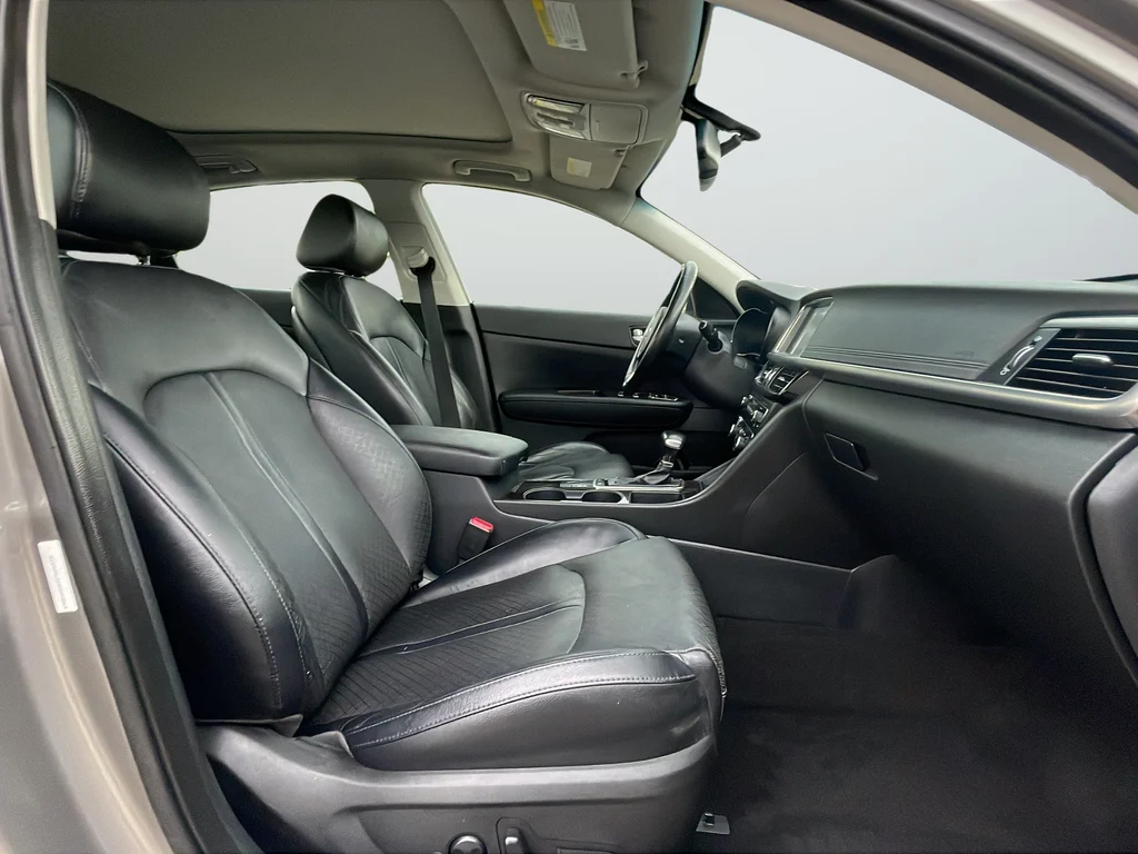 Used 2016 Gray Kia EX image 15