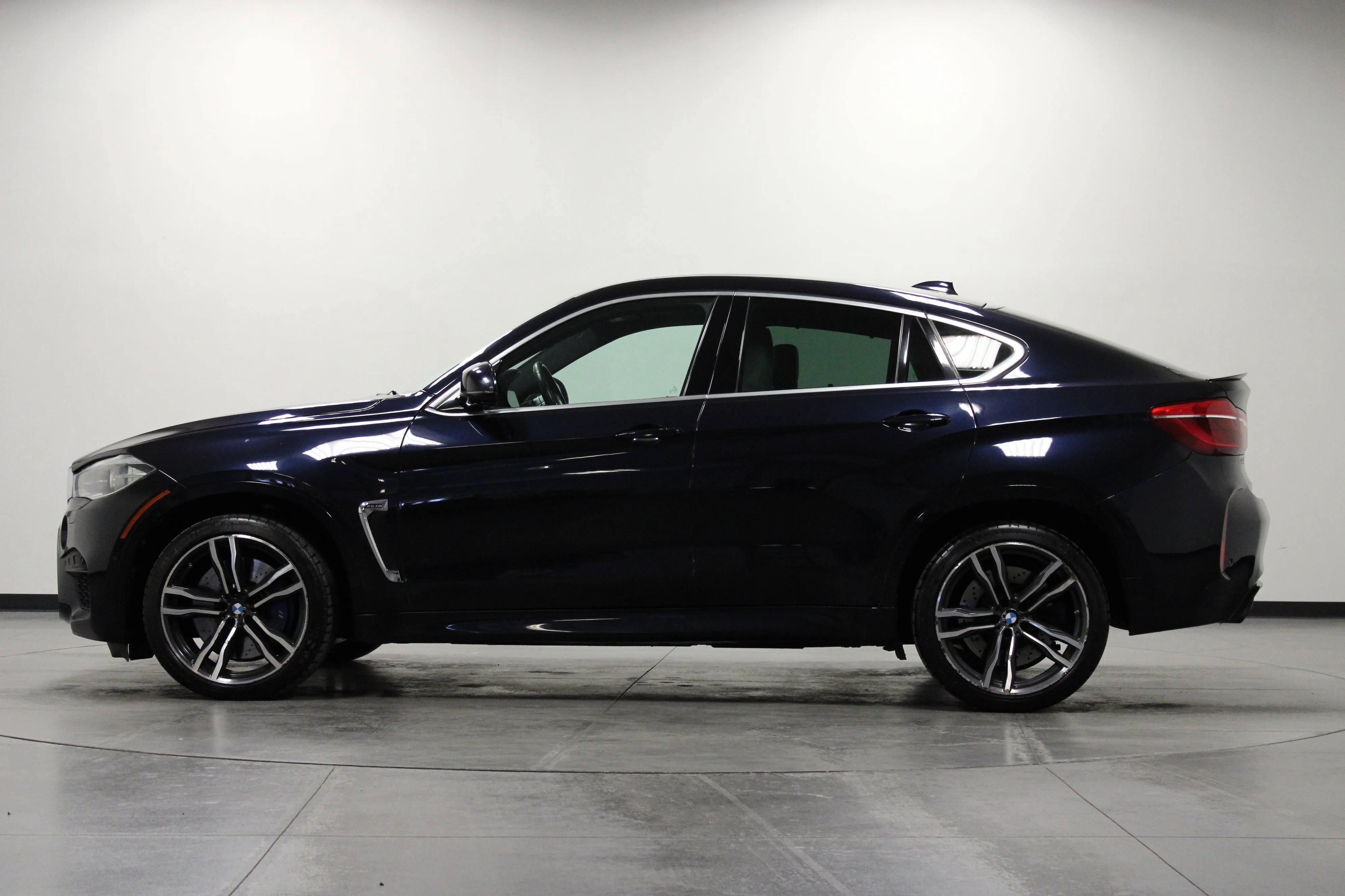 Used 2015 Carbon Black Metallic BMW Base image 7