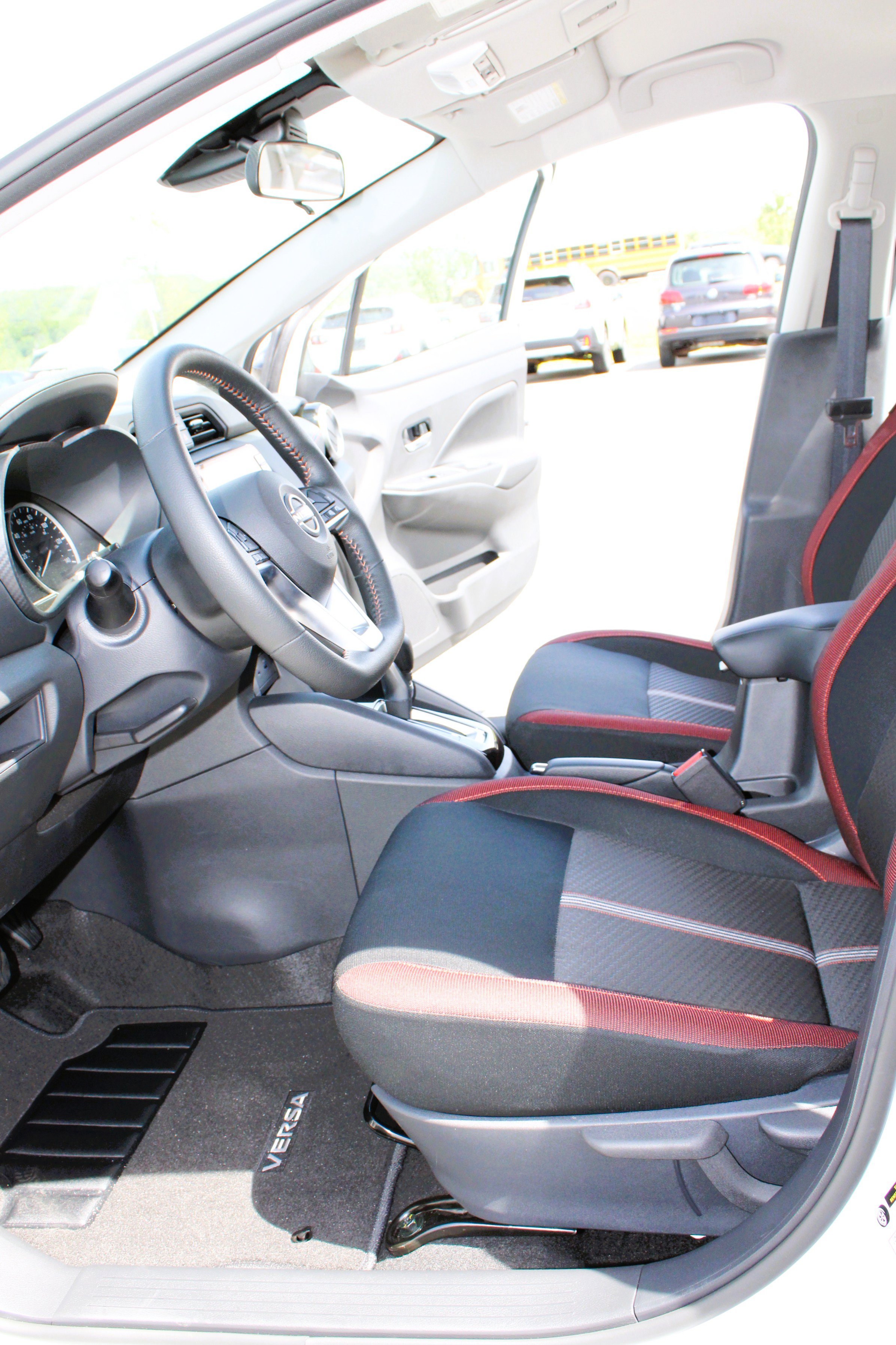 Used 2025 Aspen White Tricoat Nissan SR image 22
