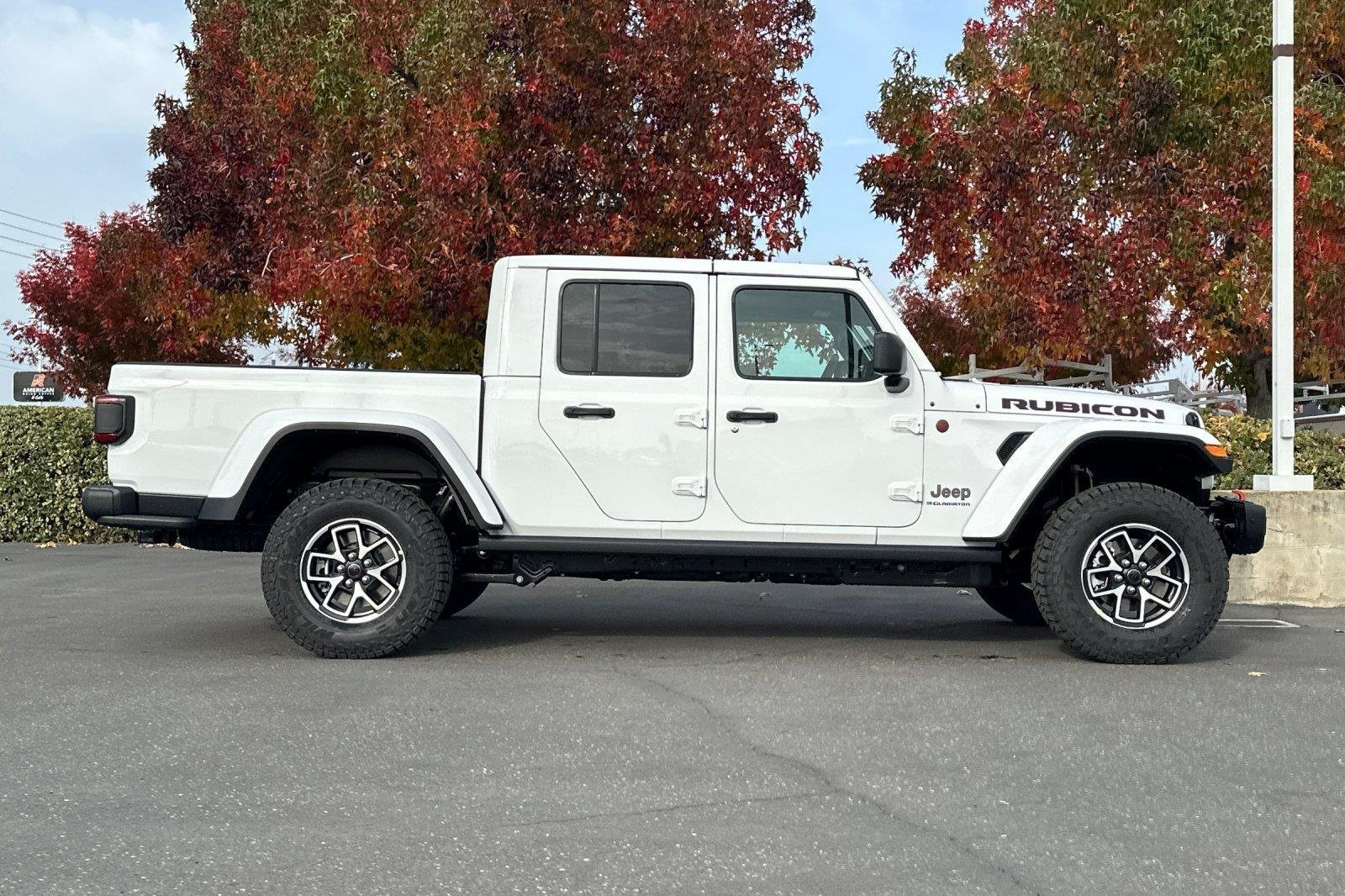 New 2026 Bright White Clearcoat Jeep Rubicon X image 3