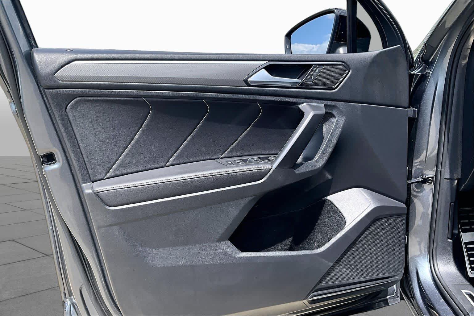 Used 2022 Platinum Gray Metallic Volkswagen SE R-Line Black image 20
