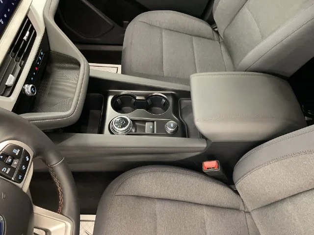 New 2027 Avalanche Gray Ford Active image 21