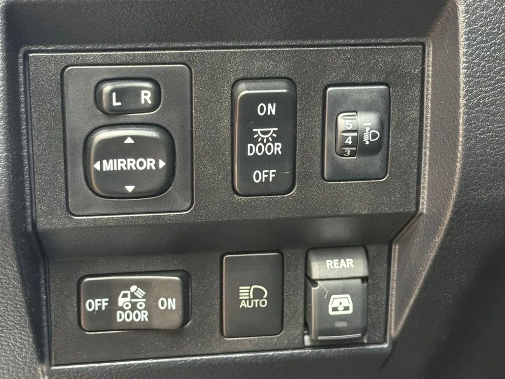 Used 2019 Super White Toyota Limited image 22