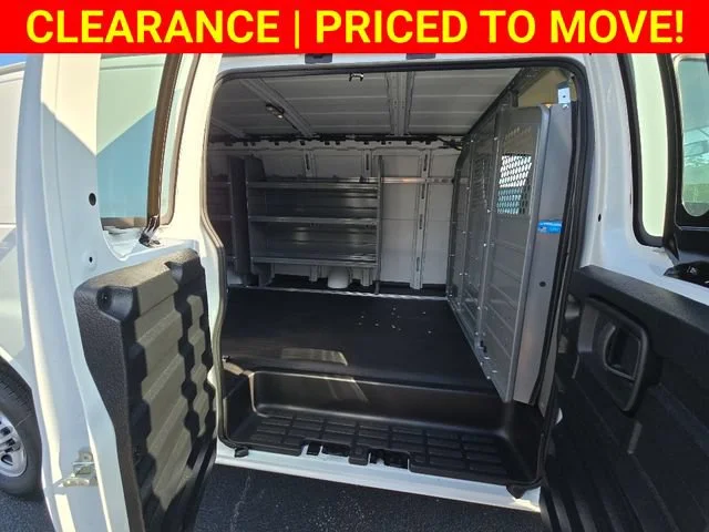 2025 Chevrolet Express Cargo Work Van - Photo 27