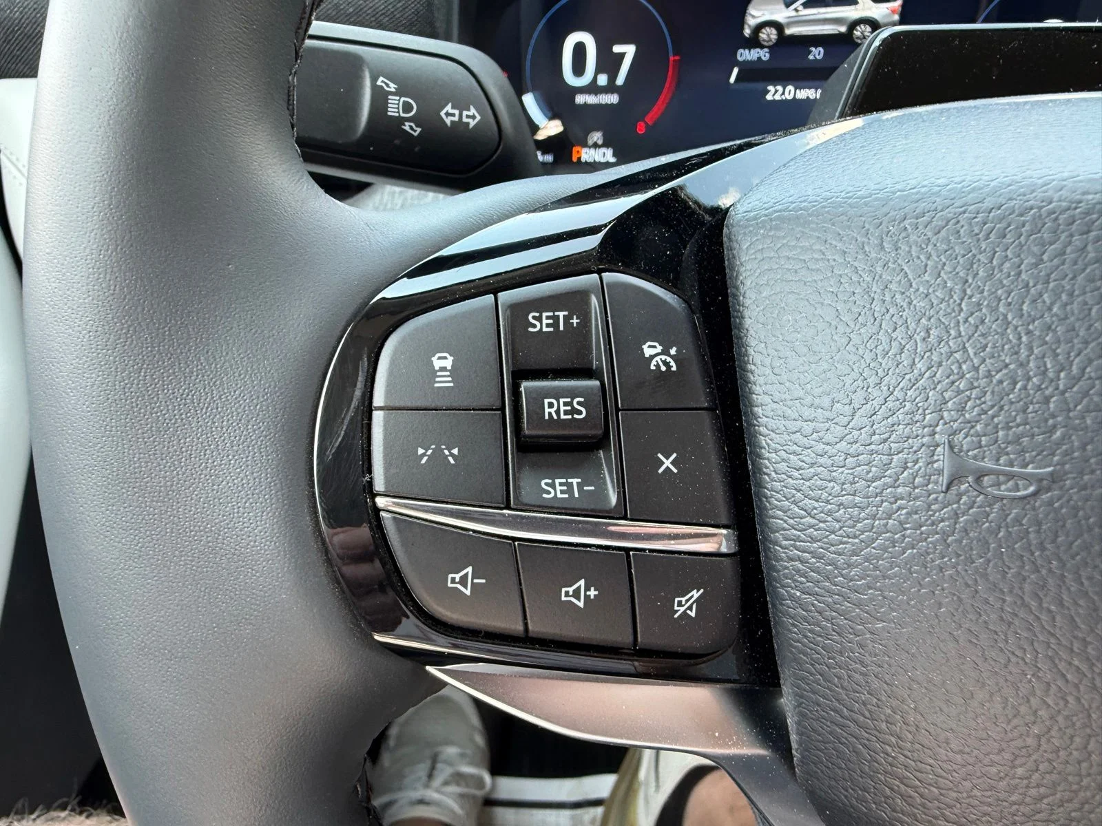 2026 Ford Explorer Platinum - Photo 23