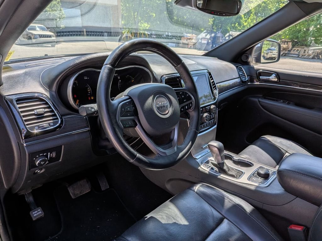 Used 2019 Blue Jeep Overland image 14