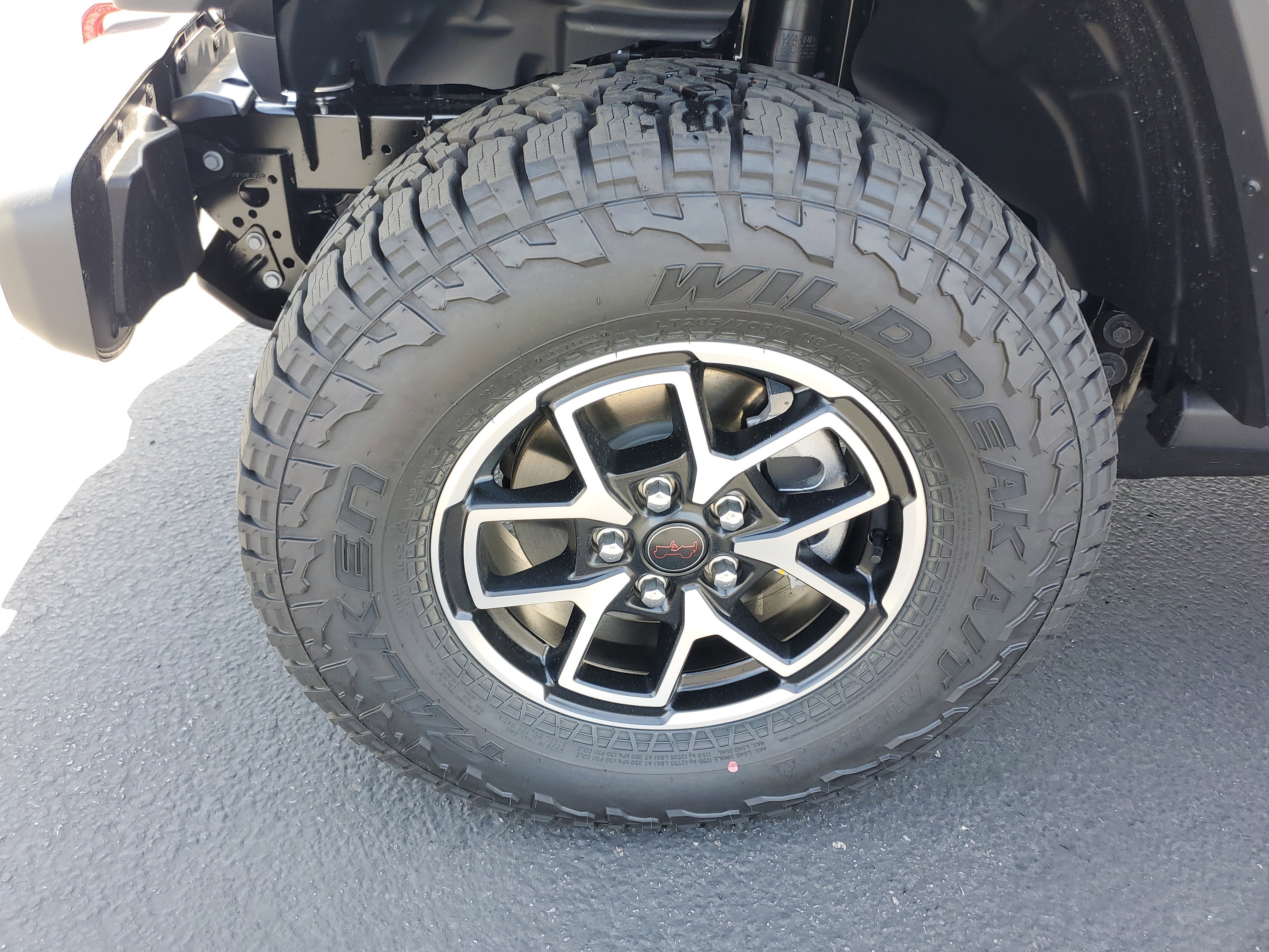 New 2026 Granite Crystal Metallic Clearcoat Jeep Rubicon image 9