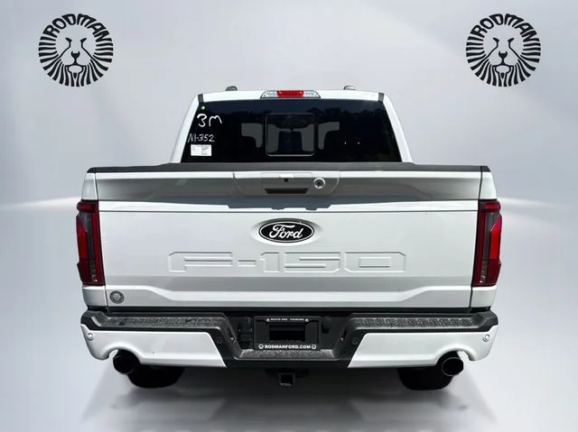 New 2026 Oxford White Ford Lariat® image 7