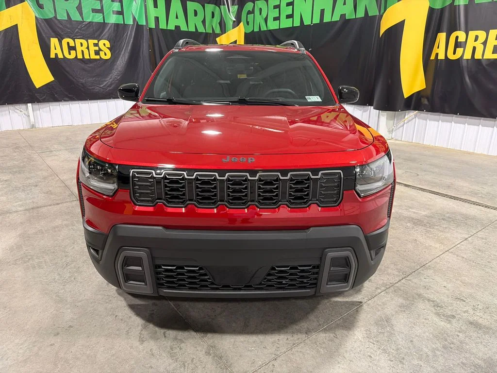New 2026 Red Hot Pearl-Coat Exterior Paint Jeep Laredo image 12