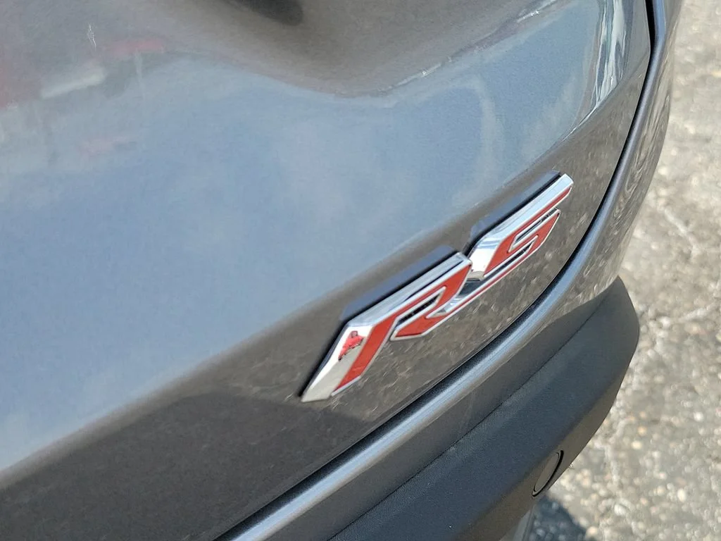 New 2026 Sterling Gray Metallic Chevrolet 2RS image 27