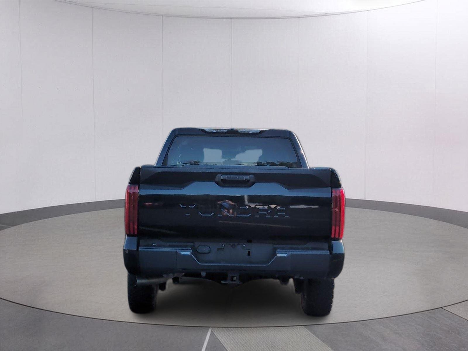 Used 2022 Midnight Black Metallic Toyota SR5 image 4