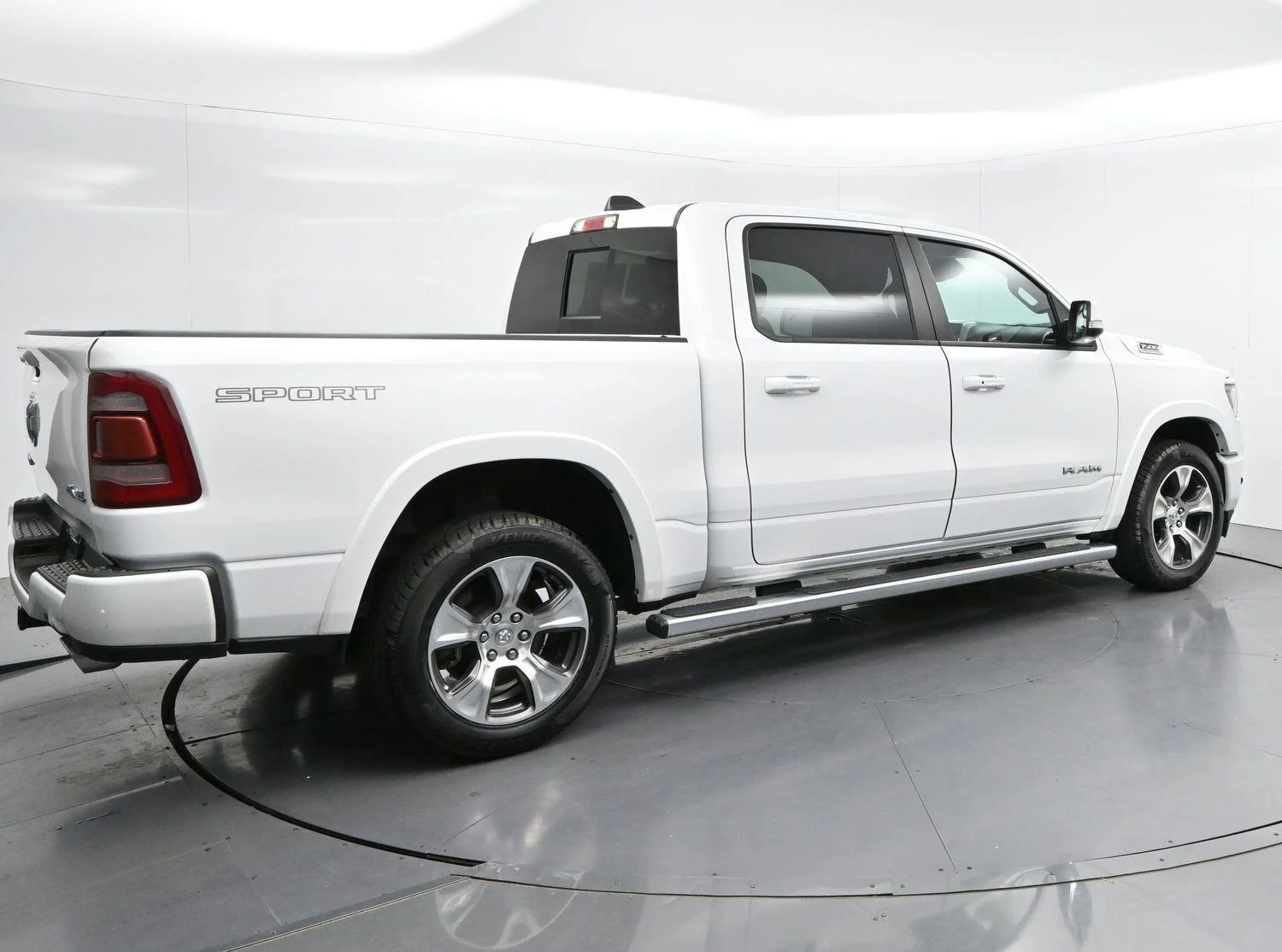 Used 2022 Bright White Clearcoat Ram Laramie image 7