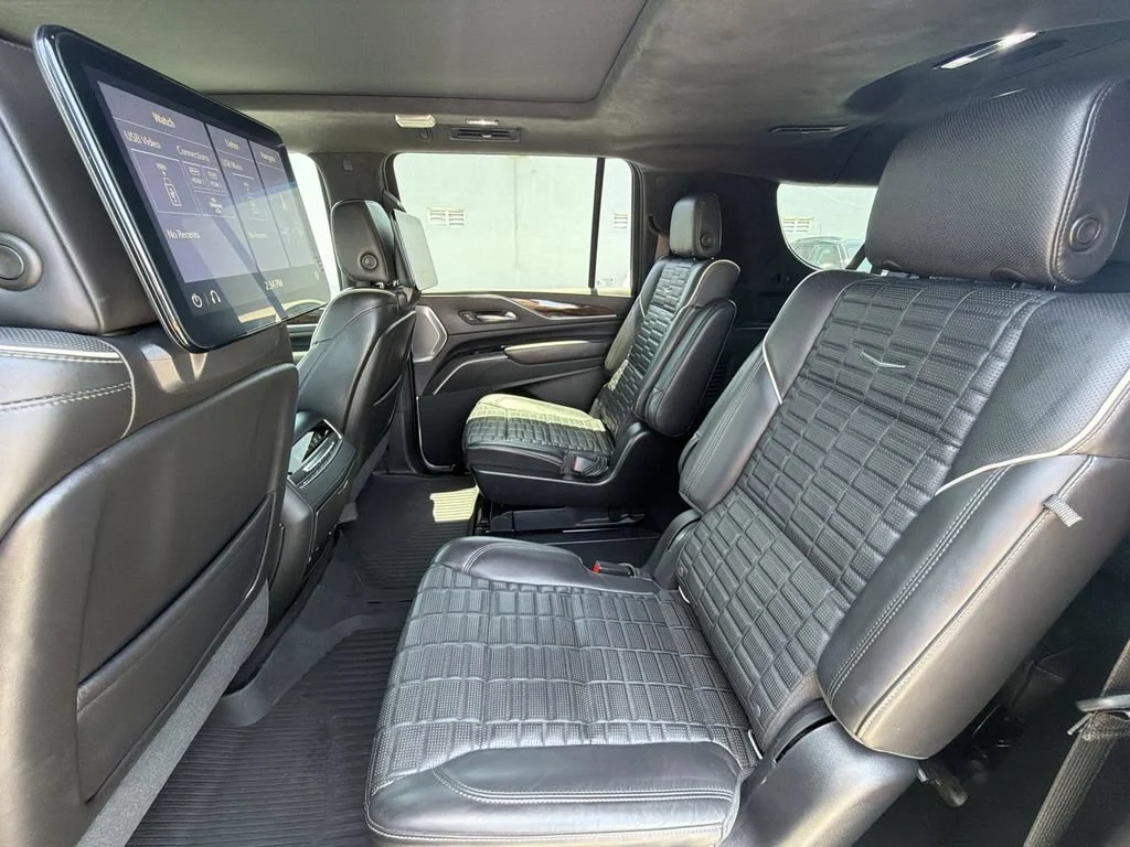 Used 2021 BLACK RAVEN Cadillac Sport Platinum image 31