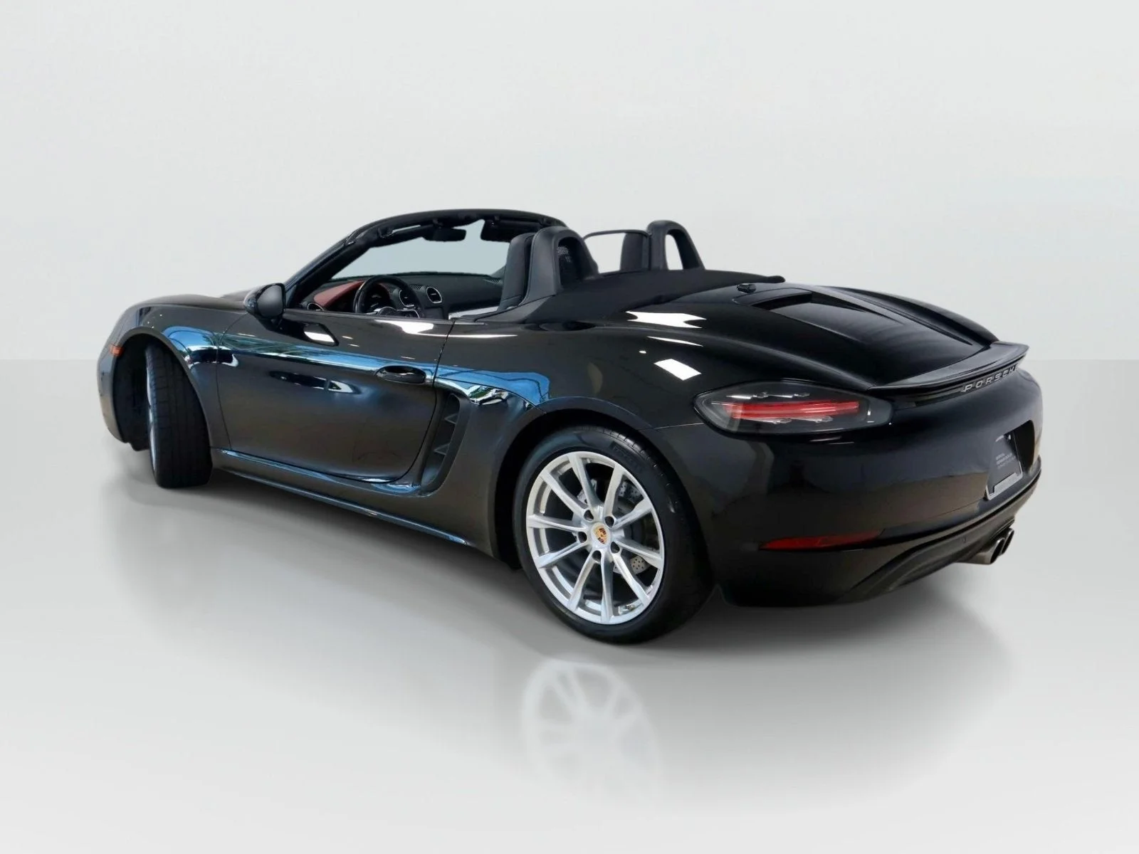 Used 2017 Jet Black Metallic Porsche  image 3