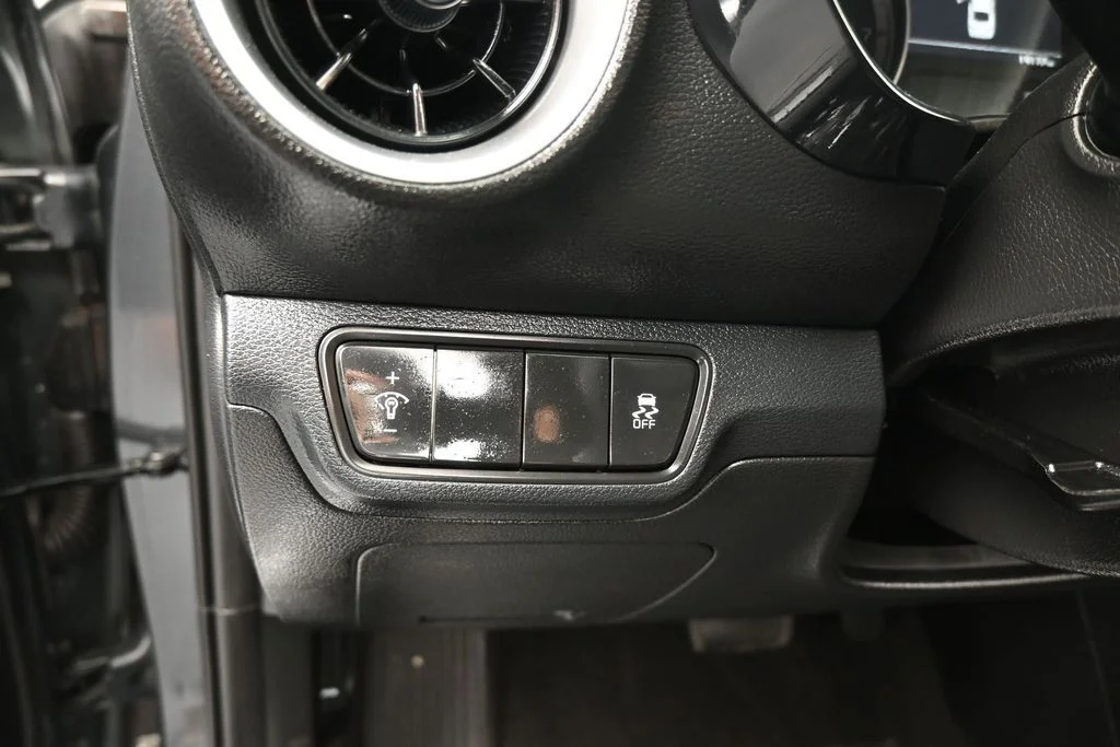 Used 2024 Gravity Gray Kia LXS image 12