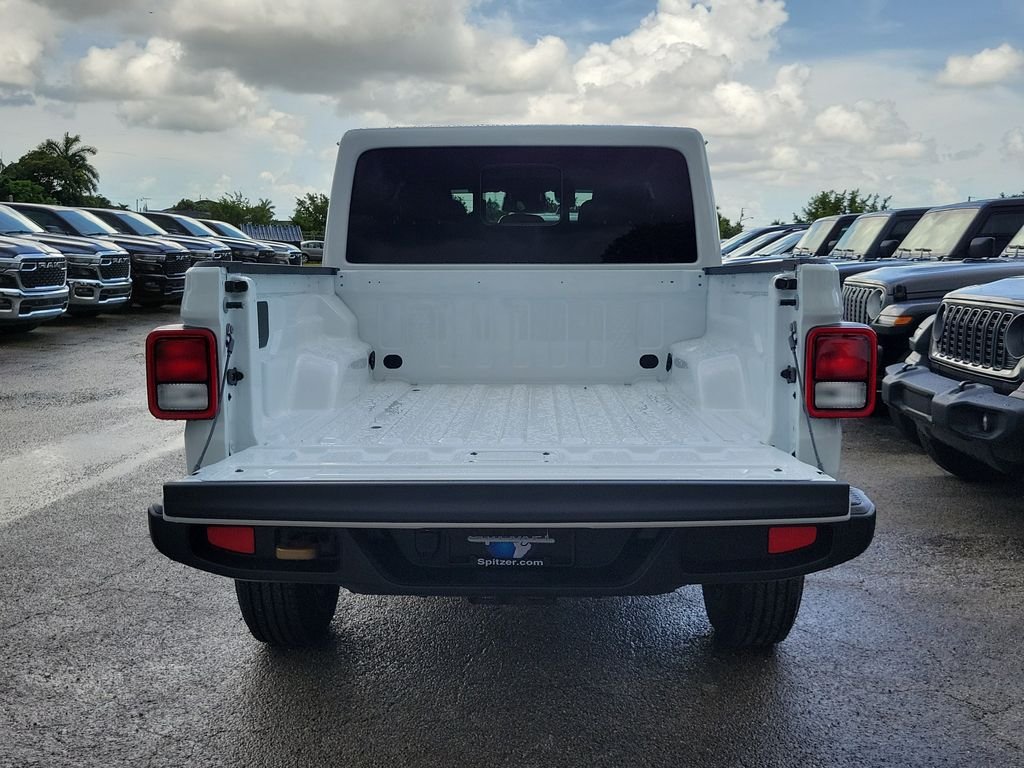 New 2026 Bright White Clearcoat Jeep 85th Anniversary Edition image 9