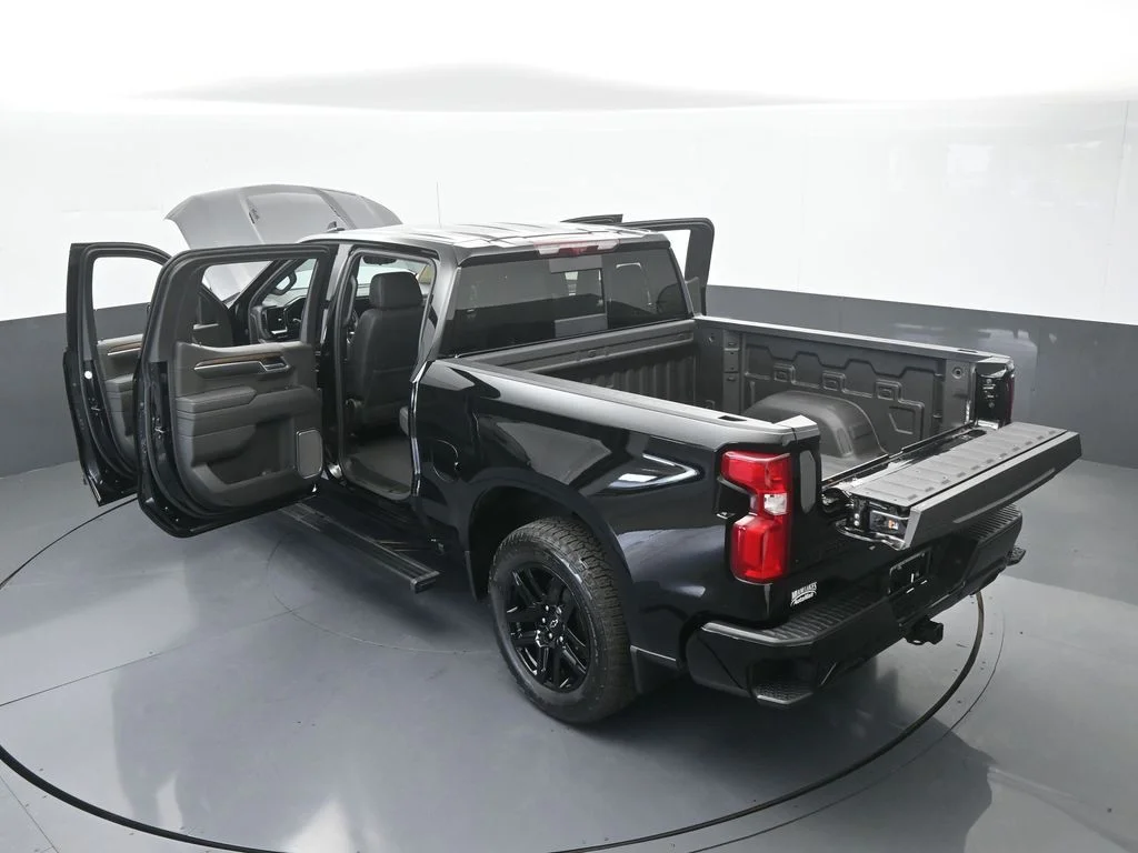 Used 2026 Black Chevrolet High Country image 76