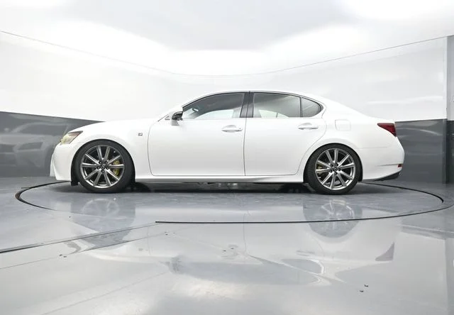 Used 2013 White Lexus 350 image 35