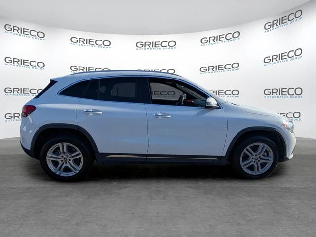 Used 2021 Black Mercedes-Benz GLA 250 image 8