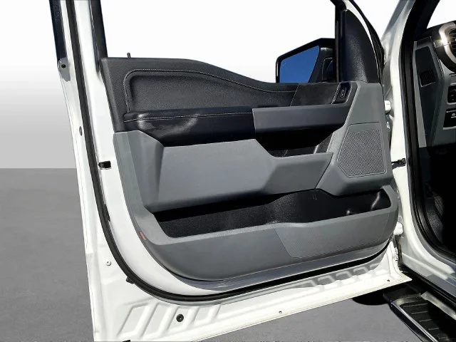 Used 2025 White Ford XLT image 22