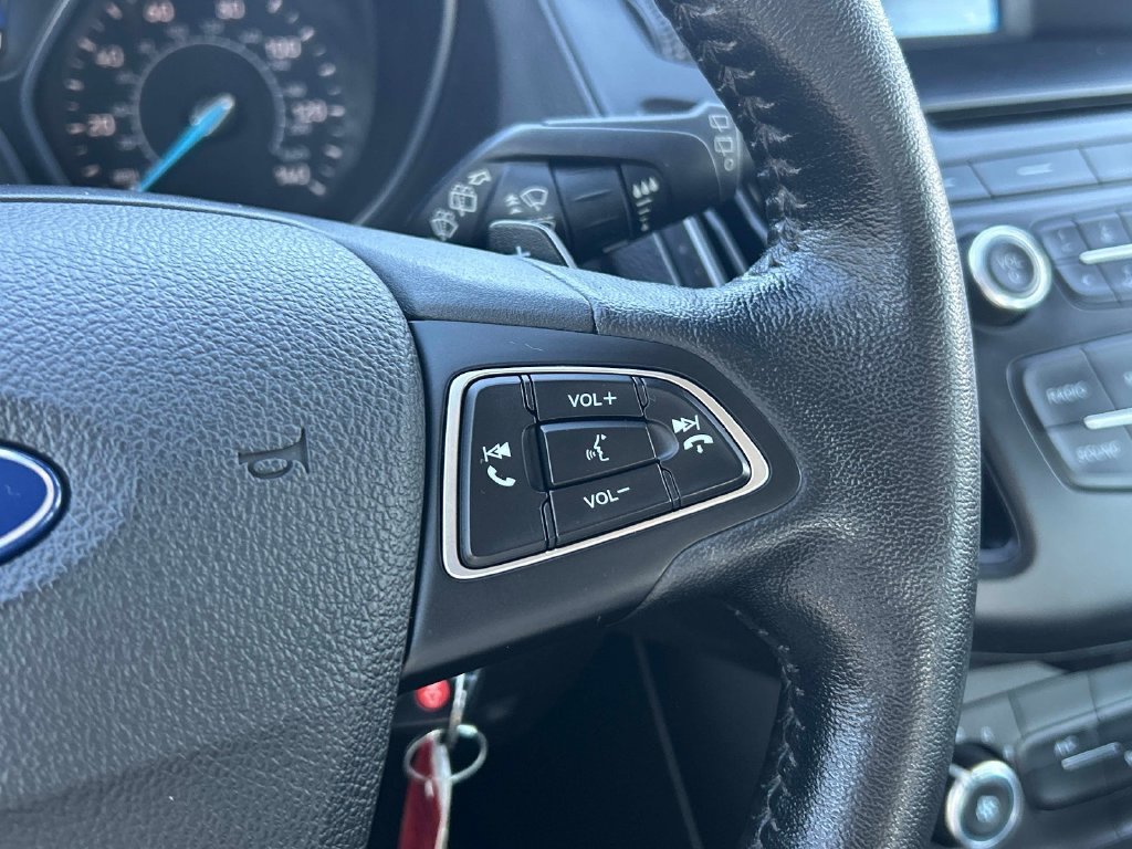 Used 2015 Black Ford SE image 20
