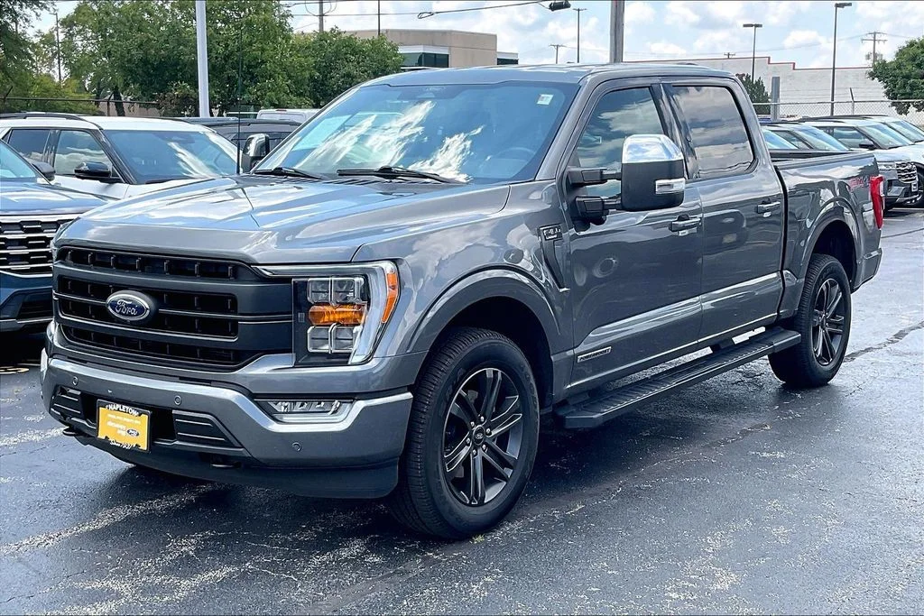 Used 2022 Gray Ford Lariat image 11